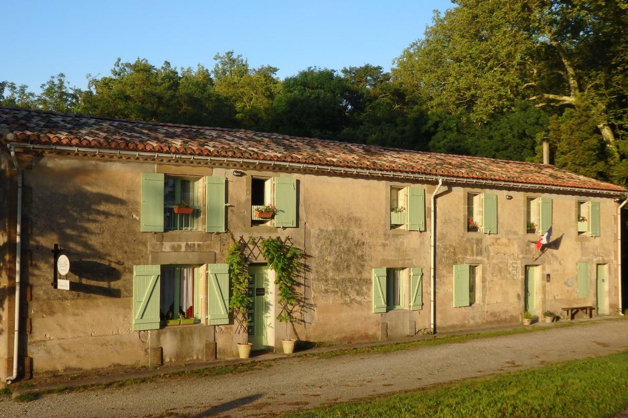 La Bonne Planque - Maison Eclusiere De La Planque Mas-Saintes-Puelles Eksteriør bilde